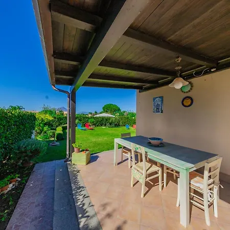 Rentopolis Selly Villas Willa