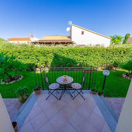 Rentopolis Selly Villas * Campofelice Di Roccella