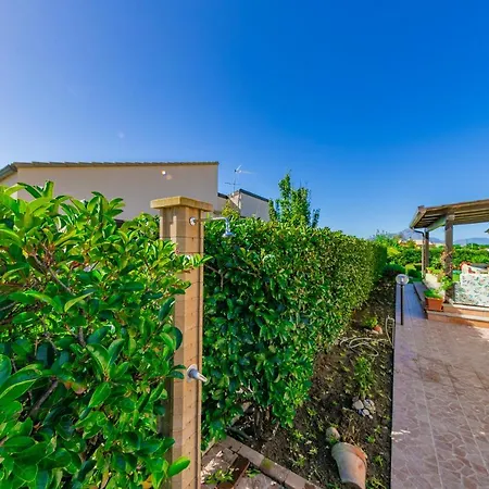 Rentopolis Selly Villas * Campofelice Di Roccella