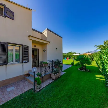 Rentopolis Selly Villas Willa Campofelice Di Roccella